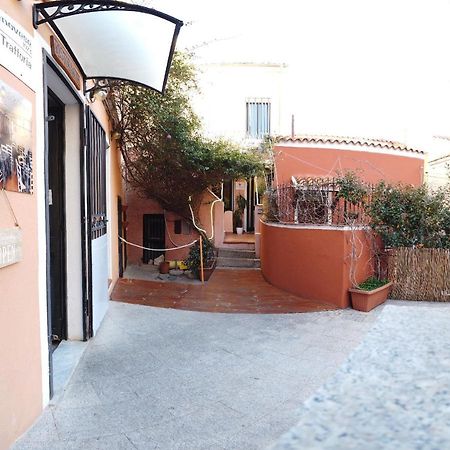 Locanda Dal Genovese La Maddalena  Zewnętrze zdjęcie